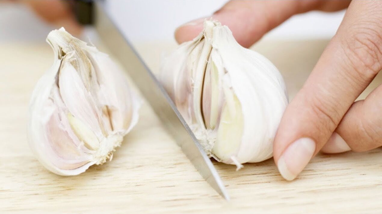 Ajo un remedio popular para combatir los hongos en las uñas de los pies